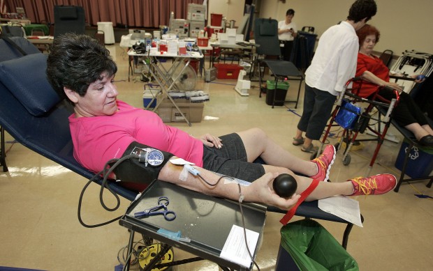 Synagogue, Red Cross come together (LE)